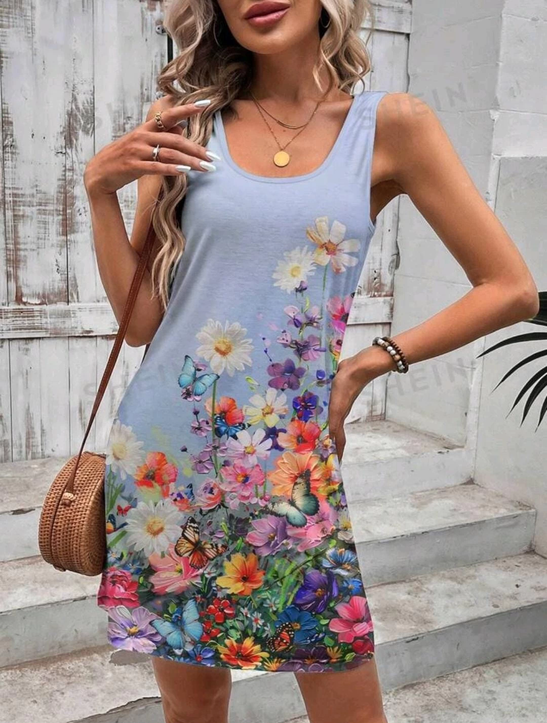 vestido-casual-con-patron-floral